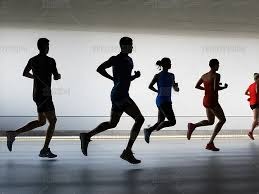 揭秘百家乐“切牌”后的第一张弃牌规则：防止窥牌的防线。（百家乐切牌后首张弃牌规则详解：守护防窥的第一道防线）