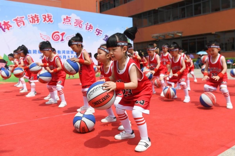 WTT总决赛 向鹏4-2战胜安宰贤晋级男单八强