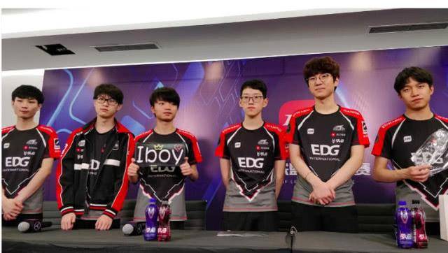 和业内人士 和业内人士