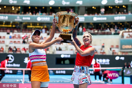 球员在硬地 球员在硬地